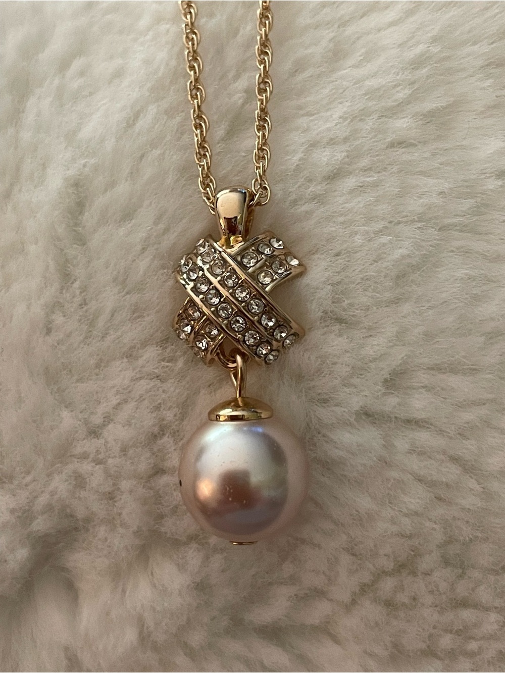 Monet Gold Pearl Pendant Necklace with Crystal Accent nwt